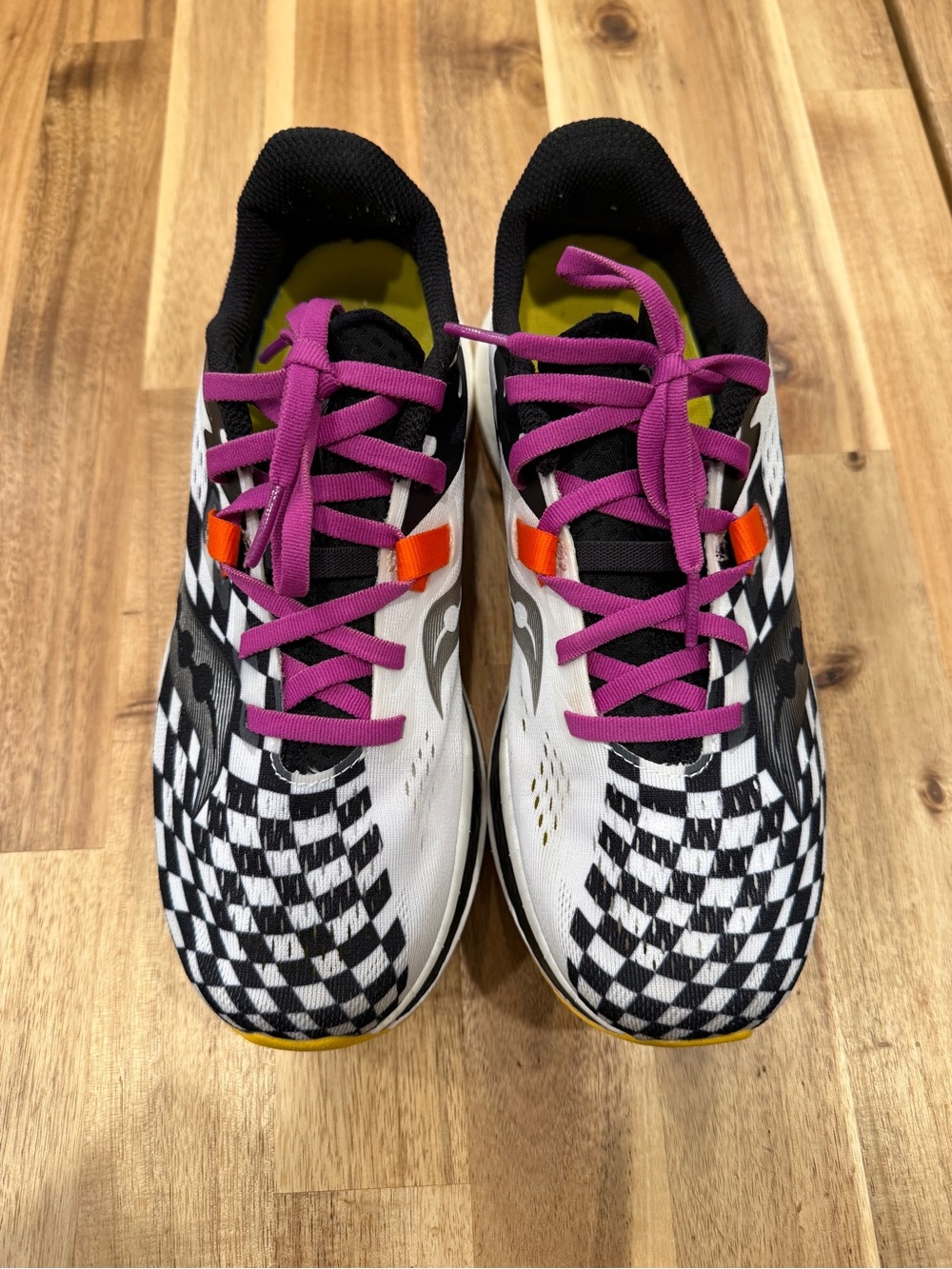 Women’s Saucony Endorphin Pro 2 running shoes - Picture 3 of 7